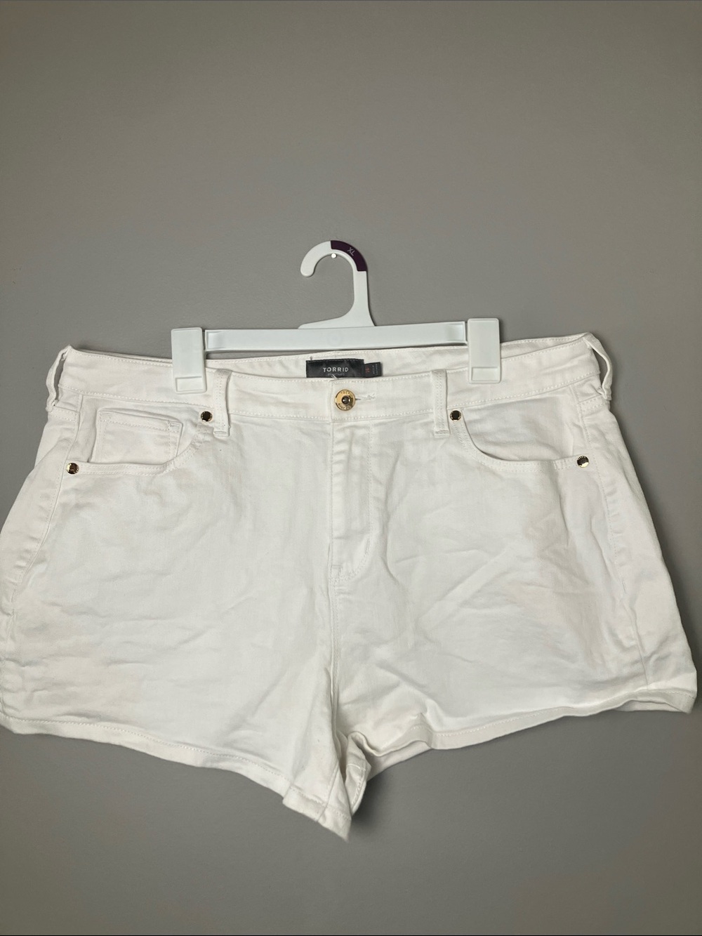 Torrid White Mid Rise Denim Shorts Size 16 Summer Party Old Money Summer